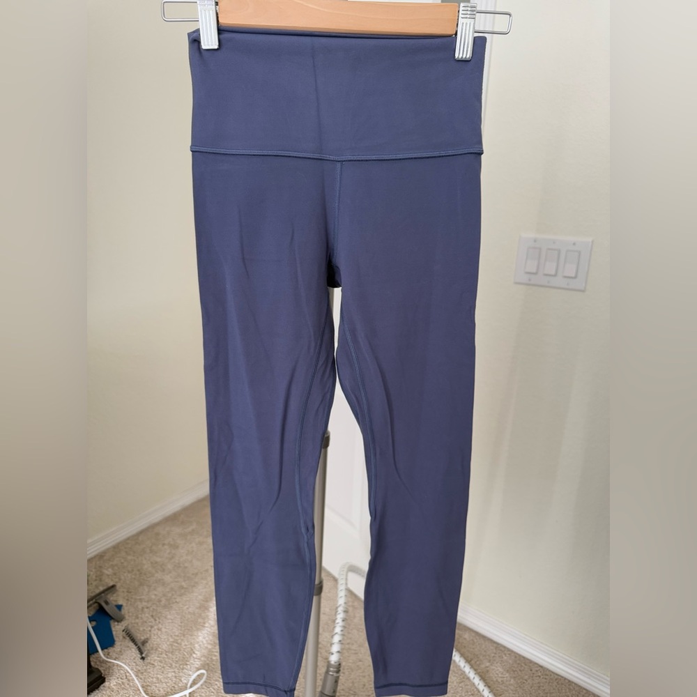 Periwinkle Lululemon Align leggings size 4.
